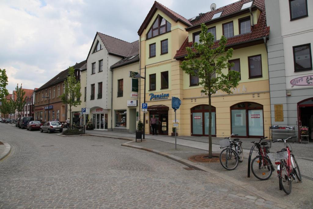 Pension Am Markt Lübben Екстериор снимка